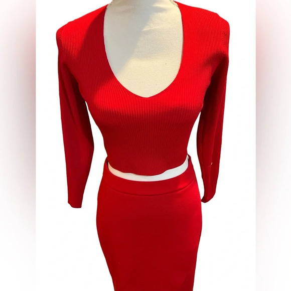 Happily grey classic two piece feminine red crop sweater midi skirt Bodycon set - Picture 5 of 16